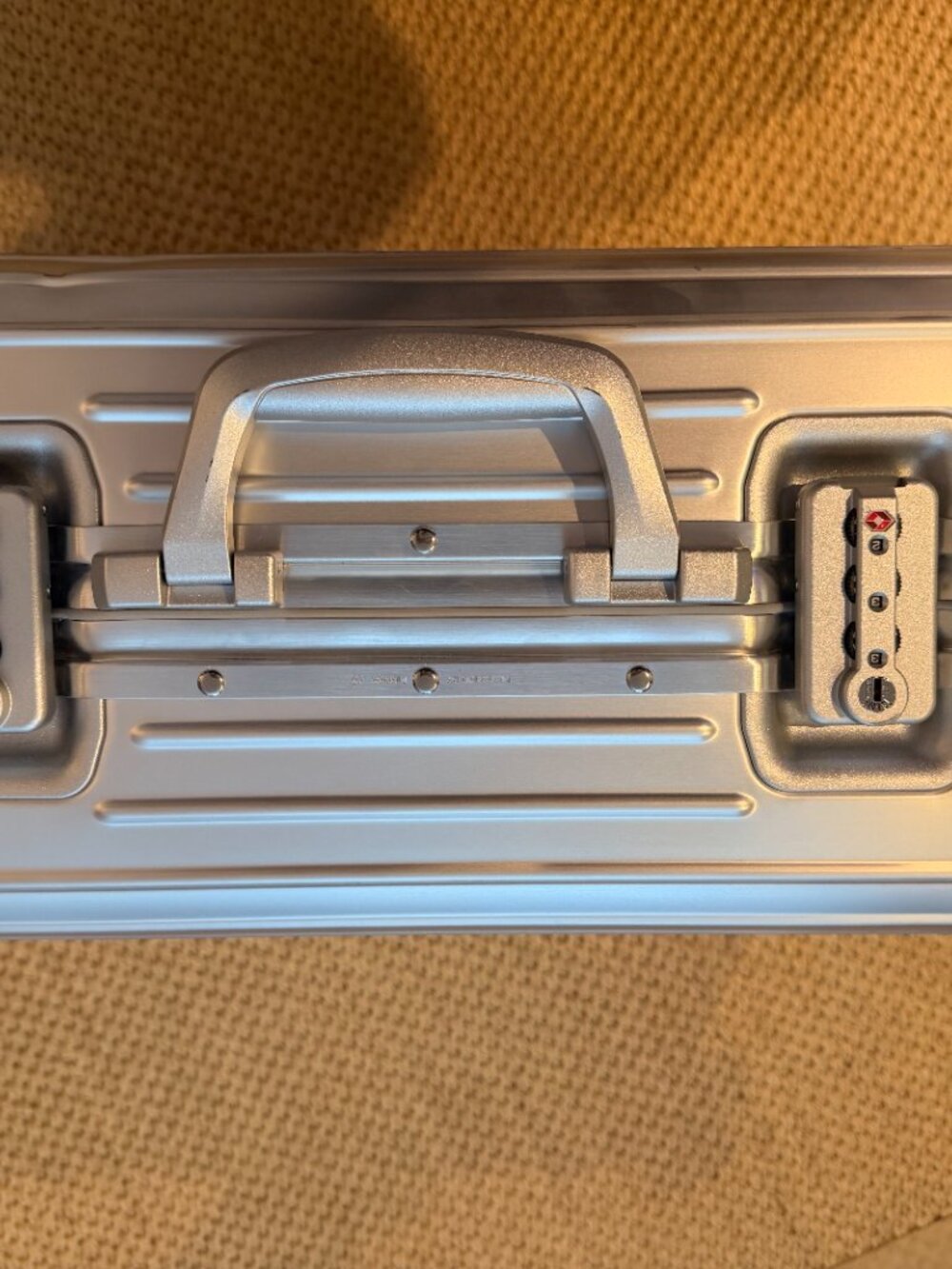 RIMOWA Original Cabin Carry-On Aluminum Suitcase Luggage in Silver - Picture 8 of 10